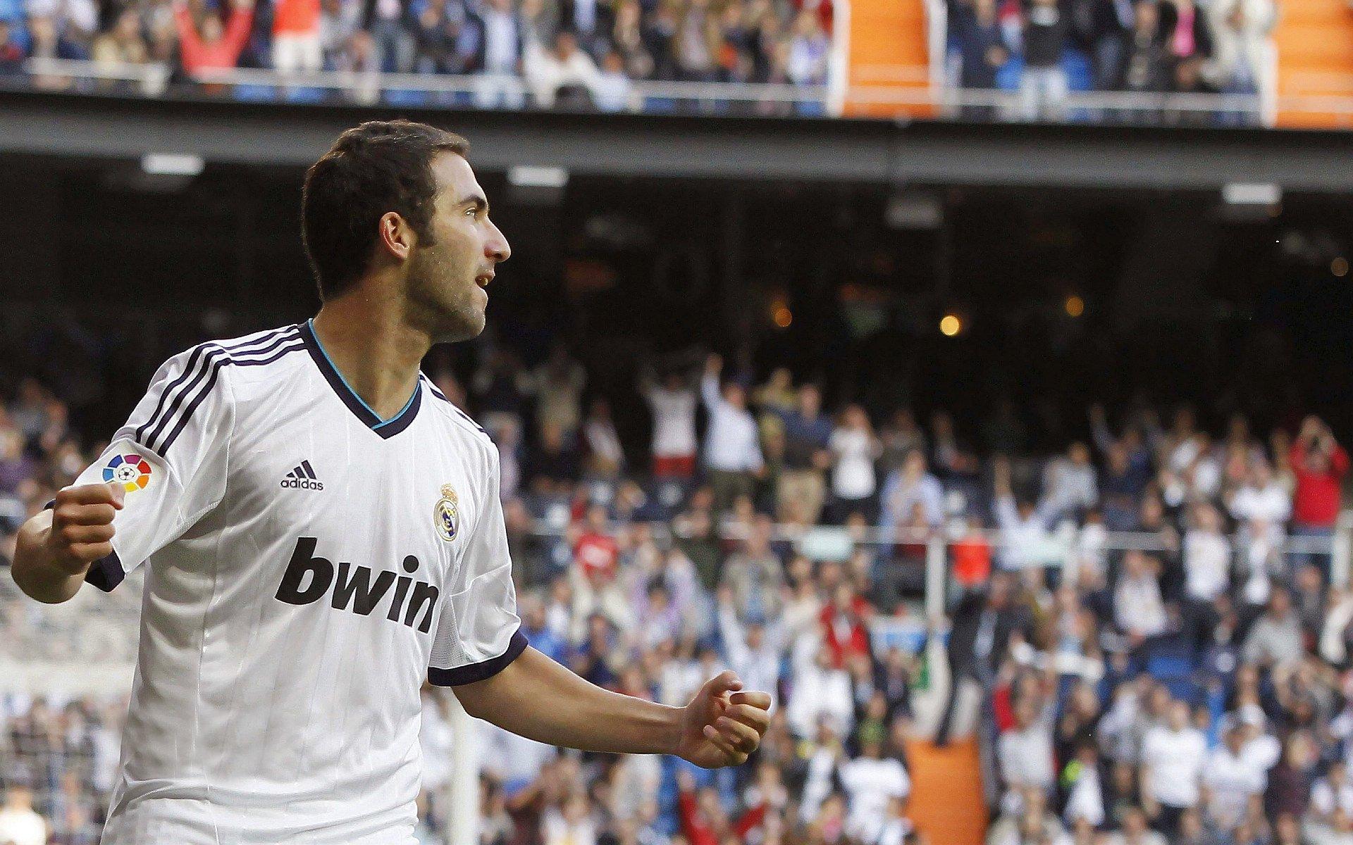 传奇再续!莫德里奇40岁零5天创纪录,荣膺意甲史上最年长进球中场